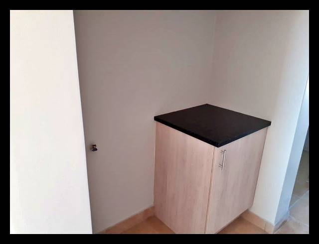 1 BEDROOM APARTMENT TO LET IN DOUGLAS VALLEY